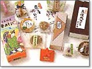 いろいろな種類の和菓子を写した写真