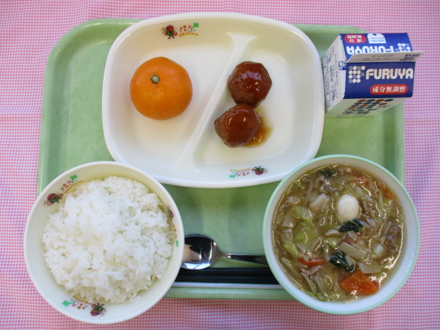 給食の写真